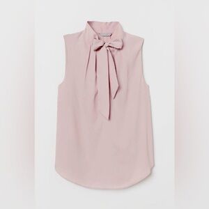 ✨NWT | H&M | Dusty Pink Non sleeves with knot blouse